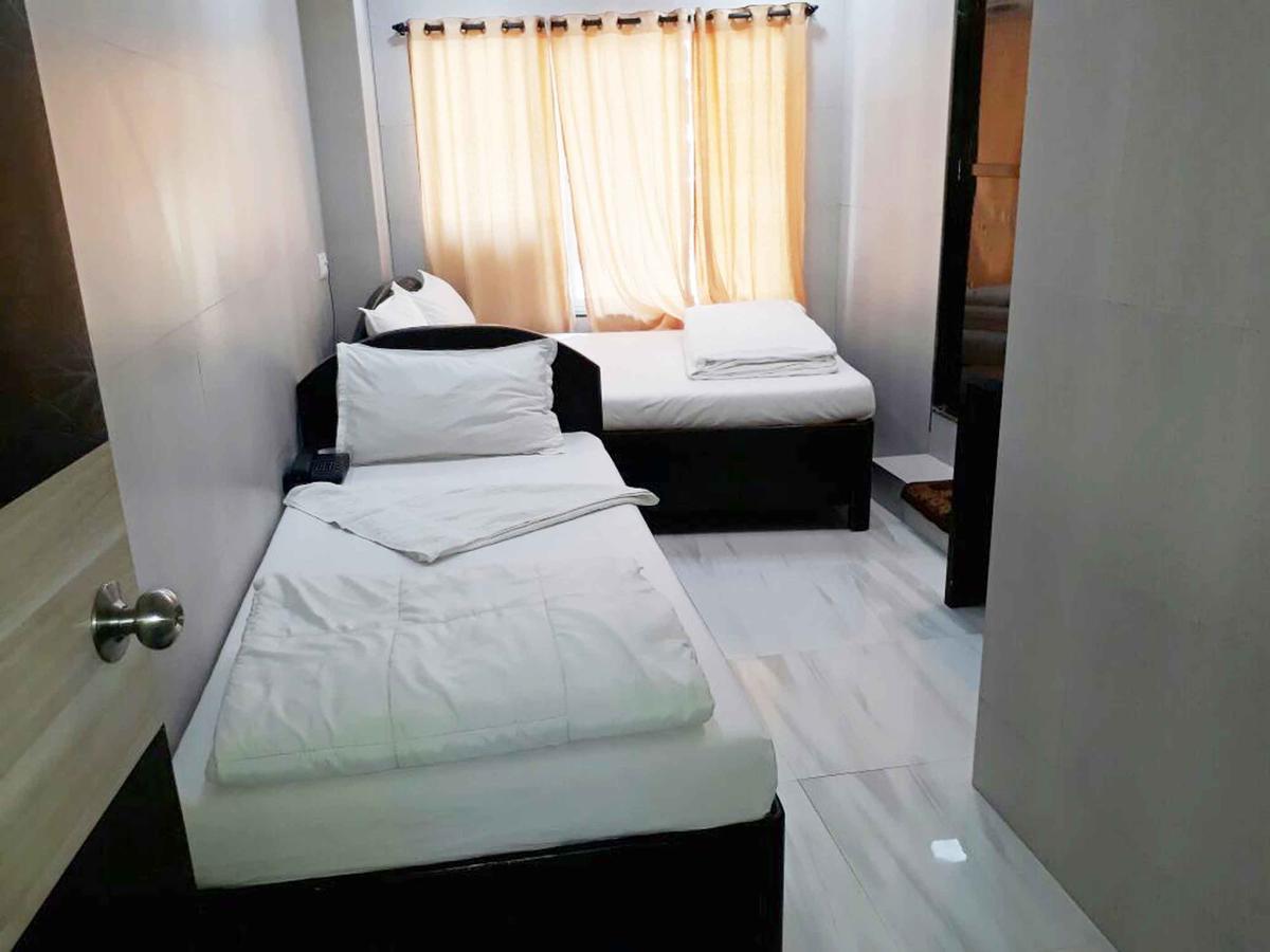 Hotel Holiday Inn Mumbai  Buitenkant foto