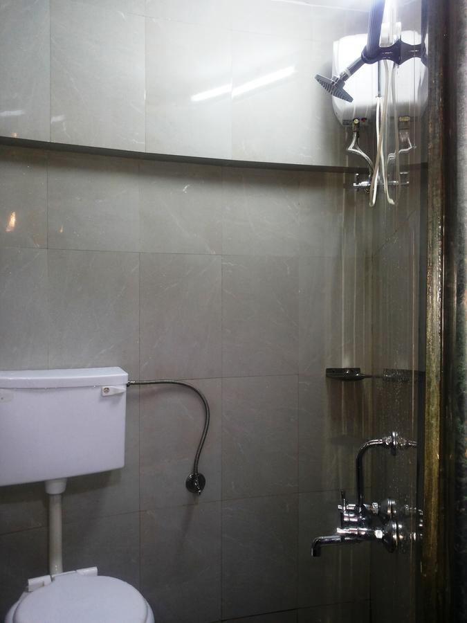 Hotel Holiday Inn Mumbai  Buitenkant foto
