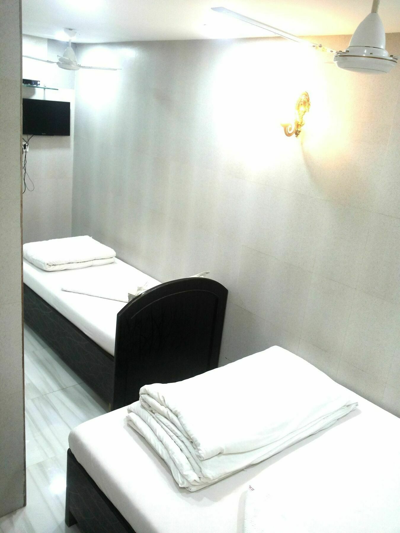 Hotel Holiday Inn Mumbai  Buitenkant foto