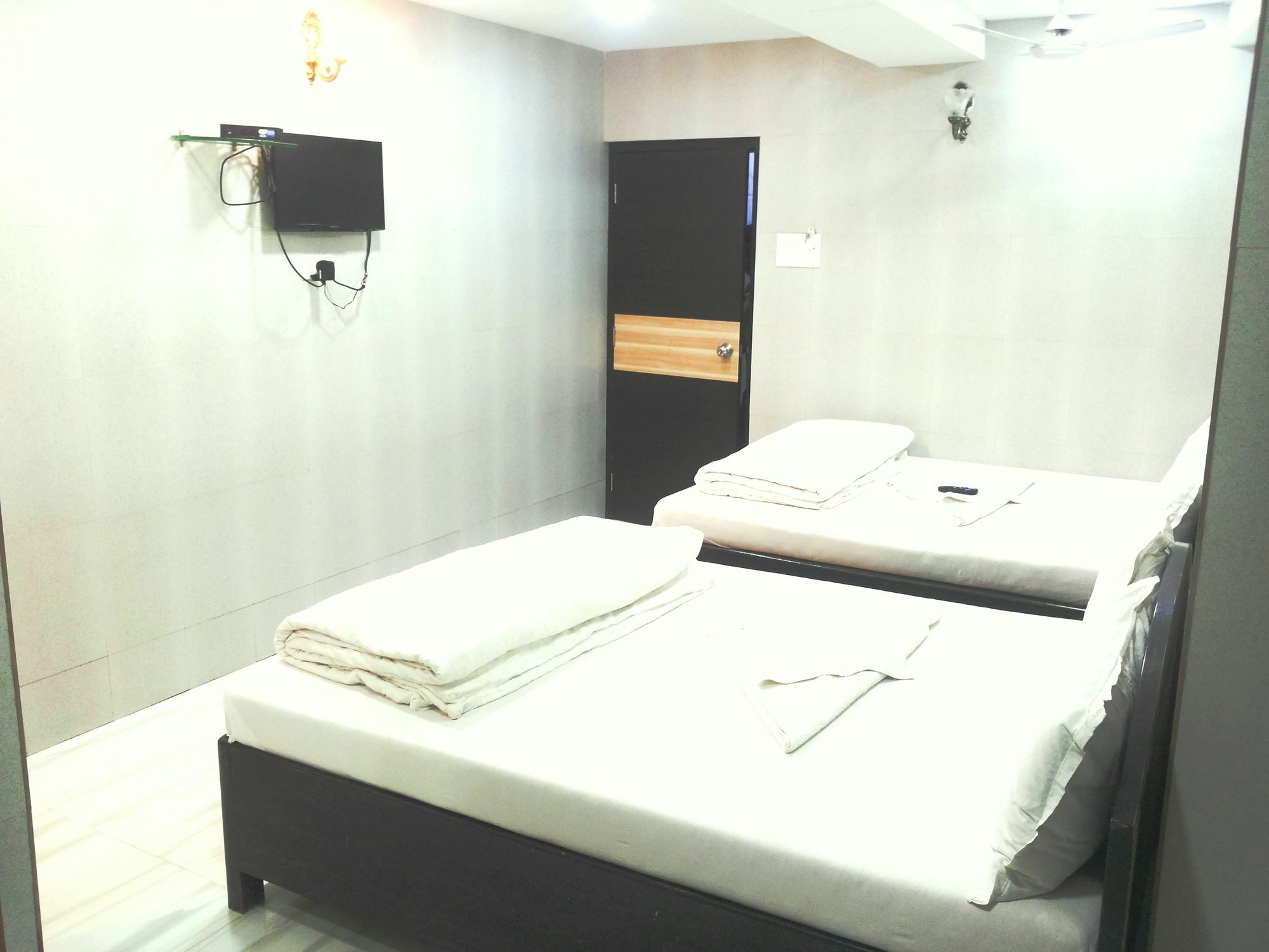 Hotel Holiday Inn Mumbai  Buitenkant foto