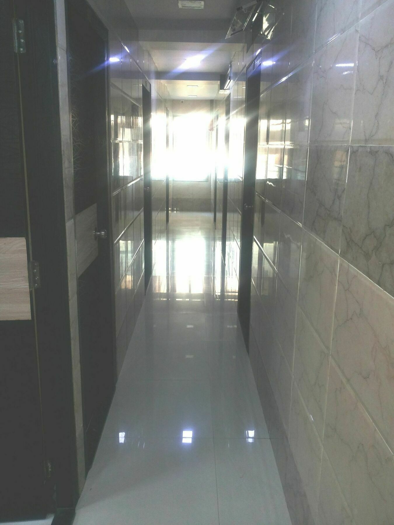 Hotel Holiday Inn Mumbai  Buitenkant foto