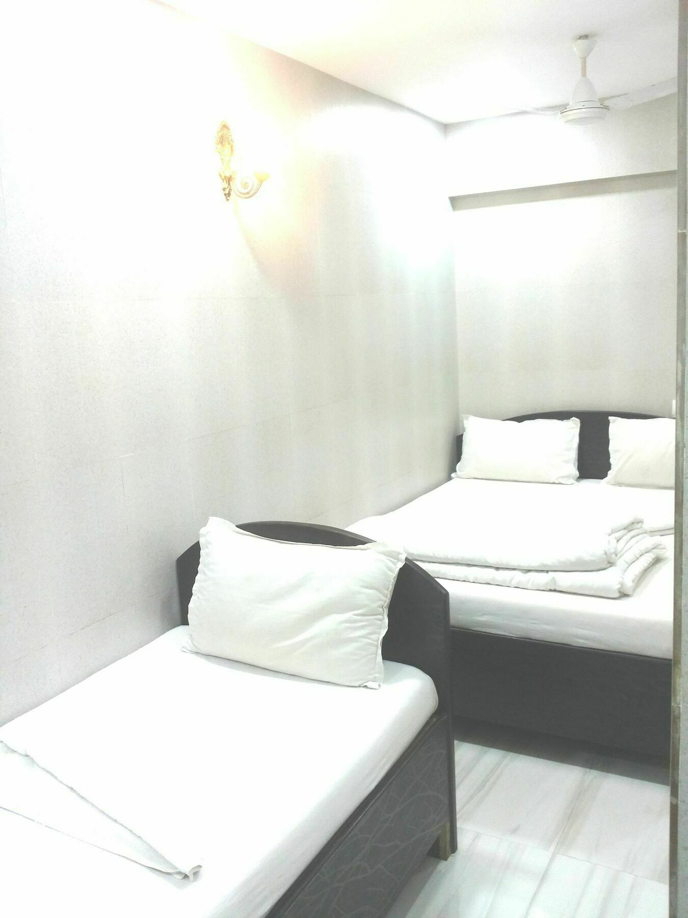 Hotel Holiday Inn Mumbai  Buitenkant foto