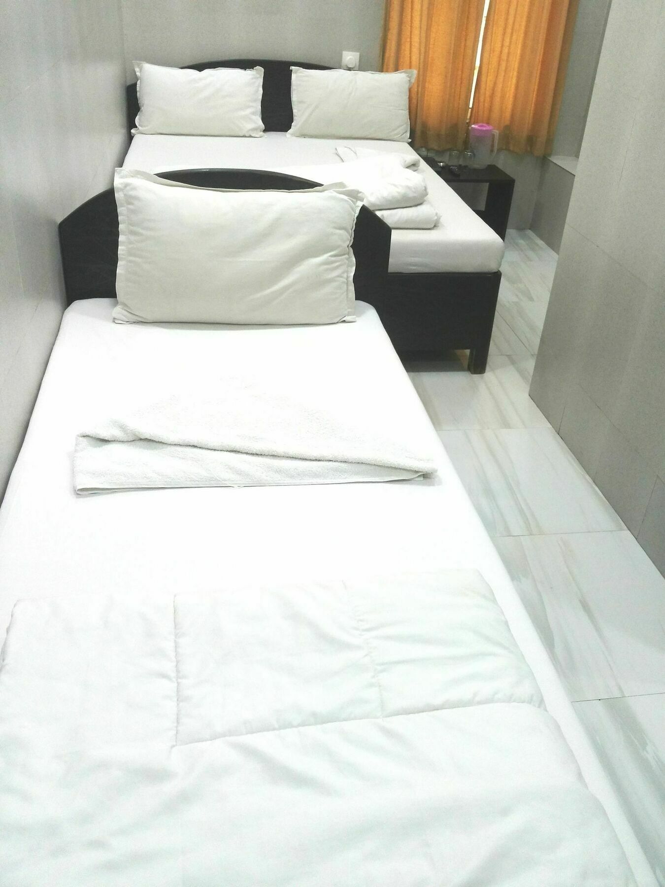 Hotel Holiday Inn Mumbai  Buitenkant foto