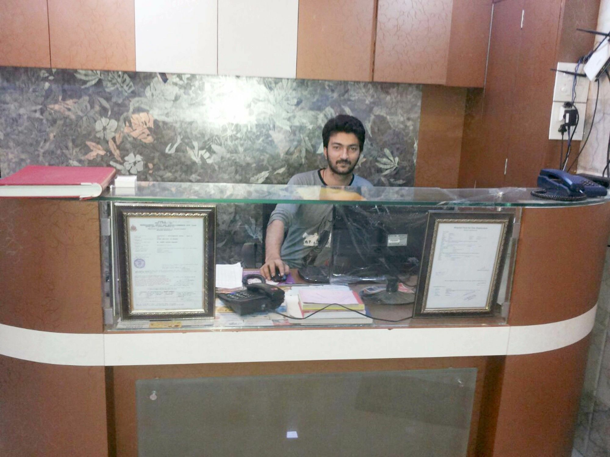 Hotel Holiday Inn Mumbai  Buitenkant foto